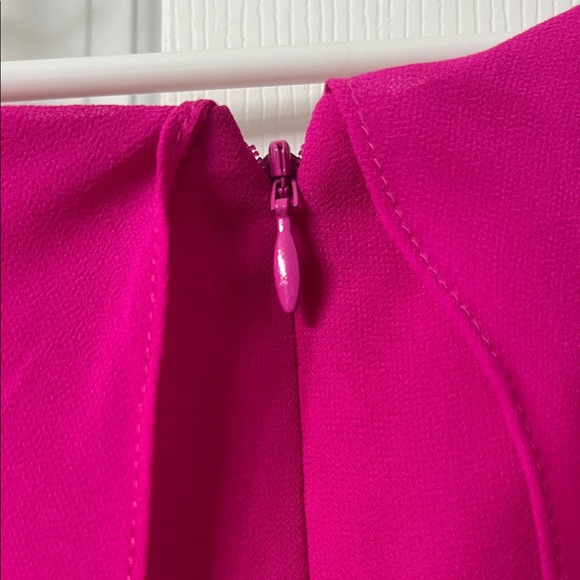 Vince Camuto Magenta Cape Back Float Cocktail Dress Size 4 - Picture 7 of 9